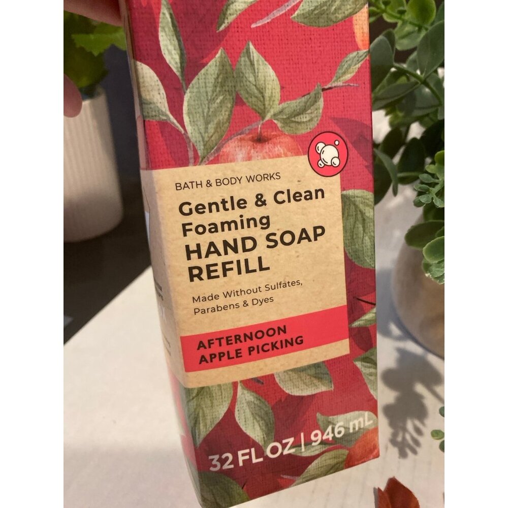 Bath & Body Works “Afternoon Apple Picking” Refillable Foaming Hand Soap - Picture 2 of 7